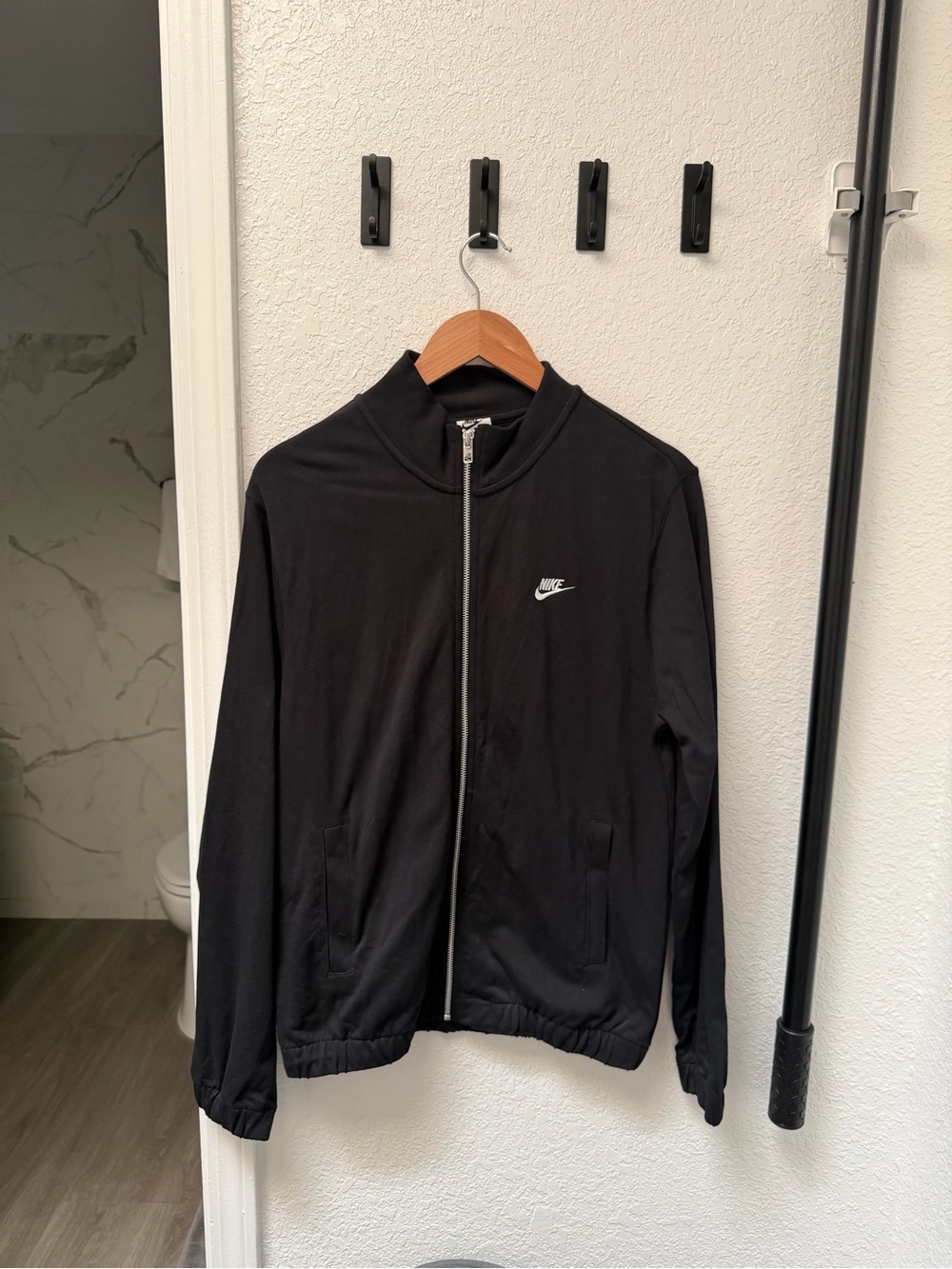EUC Small Nike Club Men's Full Zip Black Knit Jacket S White Adidas Jordan NICE